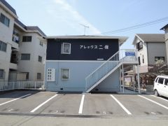 ���Ɍ����Ð�s��������760-13�̃A�p�[�g�̌����O��