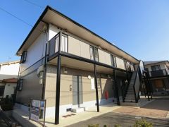 ���Ɍ������s�S���u7-49�̃A�p�[�g�̌����O��