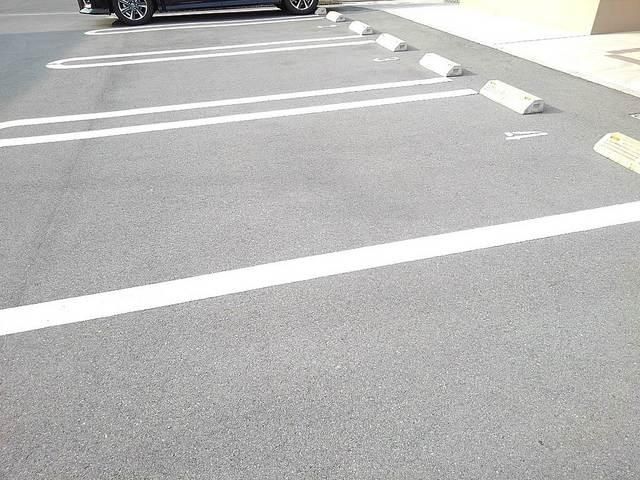 yԏz@