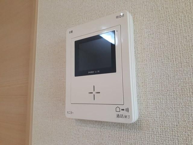 y̑ݔz@J[TVhAz