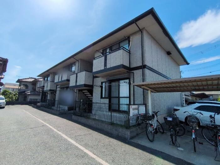 ���Ɍ������s�ɕۍ`���P���ڂT�|�Q�̃A�p�[�g�̌����O��