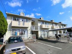 ���Ɍ������s����4����5-33�̃A�p�[�g�̌����O��