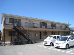 ���Ɍ������s�~��4����6��1���̃A�p�[�g�̌����O��