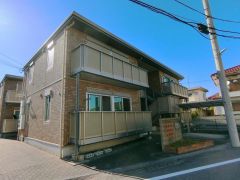 ���Ɍ������s����ɒ���r280-1�̃A�p�[�g�̌����O��