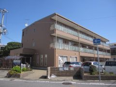 ���Ɍ������s������������2����2-14�̃}���V�����̌����O��