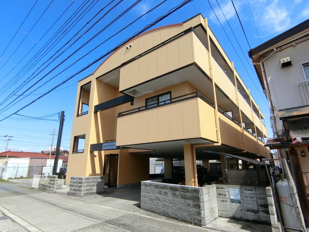 ���Ɍ������s�r�䒬��{��13-14�̃}���V�����̌����O��