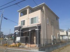 ���Ɍ����Ð�s���_�g����329-1�̃A�p�[�g�̌����O��