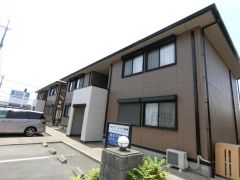 ���Ɍ����Ð�s��������F��1����107�Ԃ̃A�p�[�g�̌����O��