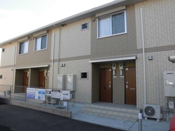 ���Ɍ������s�ēc���ēc891-2�̃A�p�[�g�̌����O��