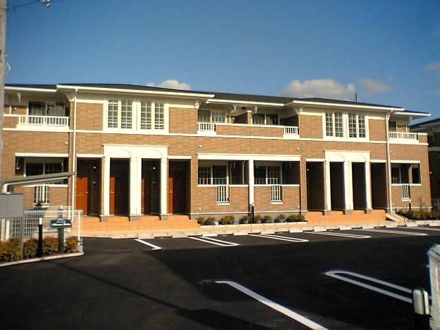 ���Ɍ����Ð�s���㒬����225-1�̃A�p�[�g�̌����O��