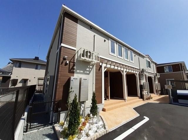 ���Ɍ������s�ēc�����s168-2�̃A�p�[�g�̌����O��